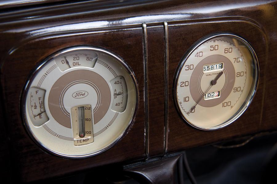  Ford DeLuxe Station Wagon 1937 года  (фото 2 из 9)